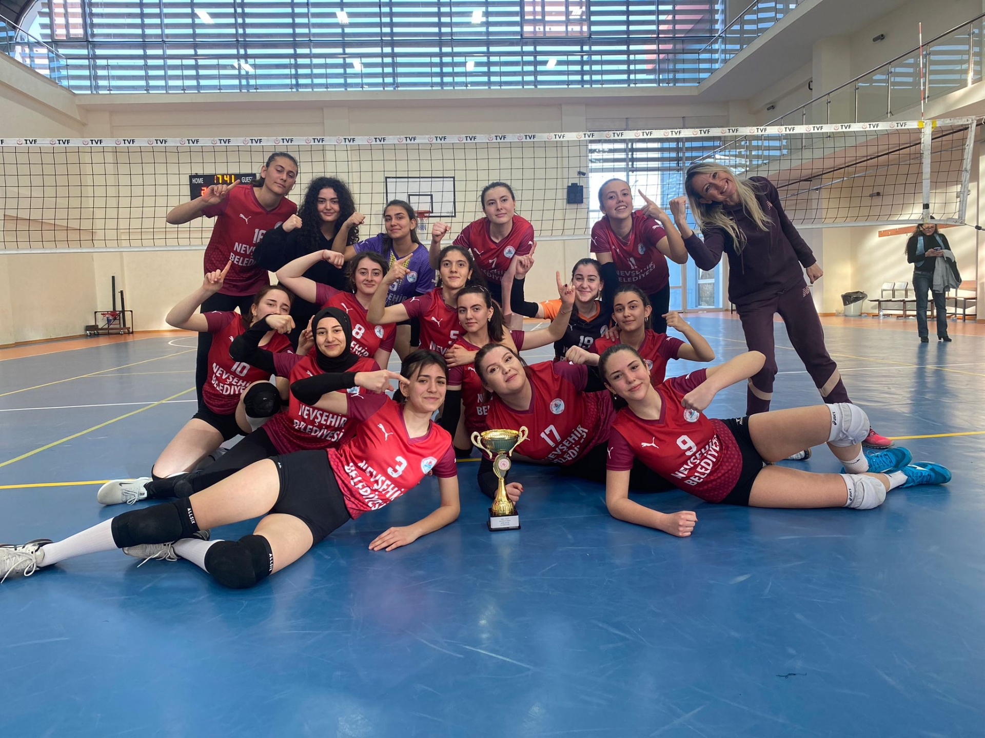 Voleybol’da Nevşehir Belediyesi Gençlik Ve Spor Kulübü Rüzgarı 